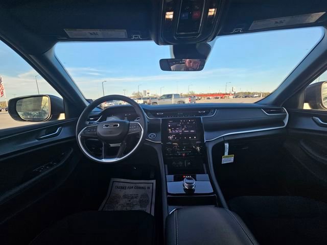 New 2026 Jeep Grand Cherokee Laredo X image 12