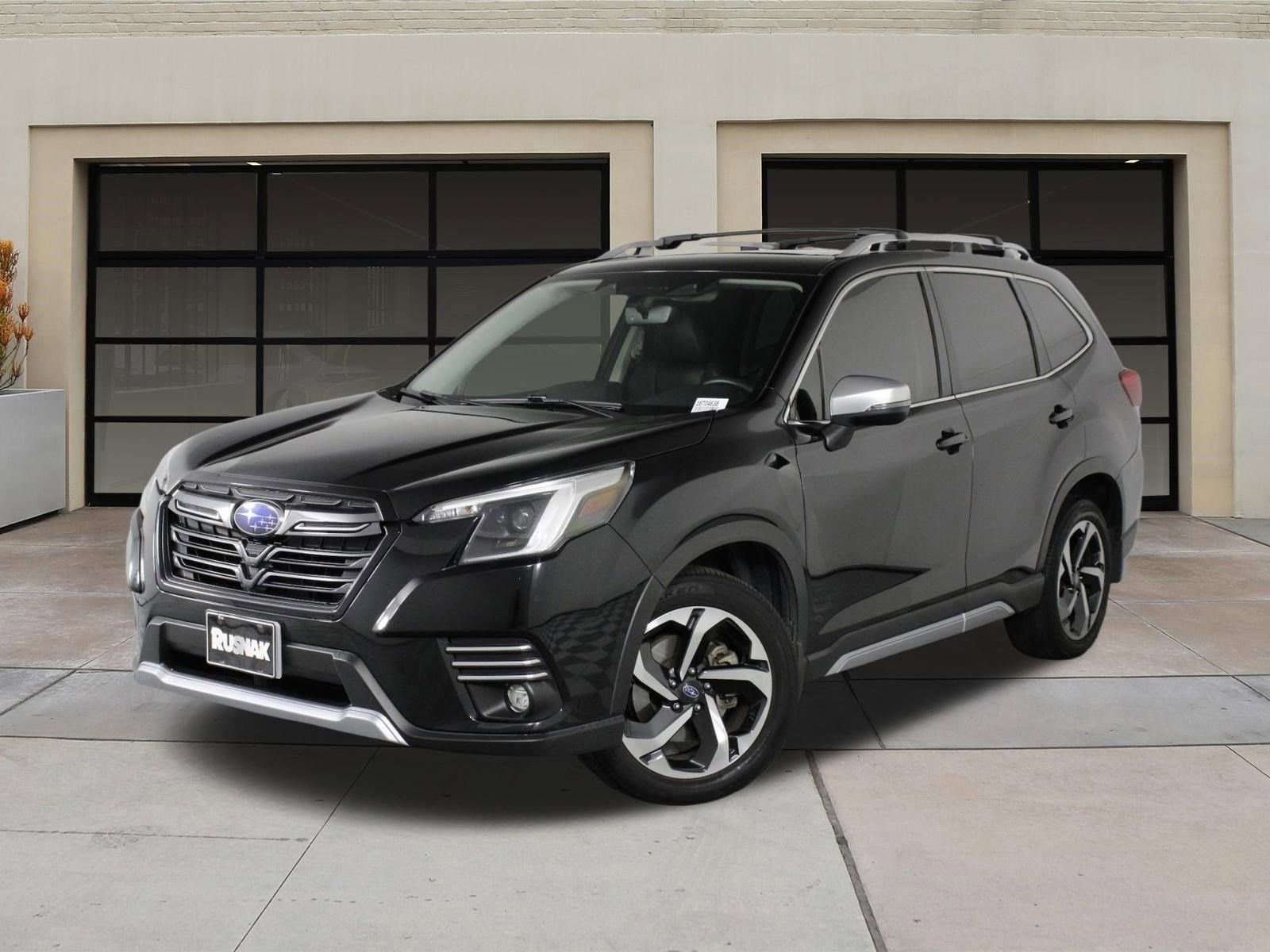 Used 2022 Subaru Forester Touring w/ Popular Package #3 AWD/4WD image 3