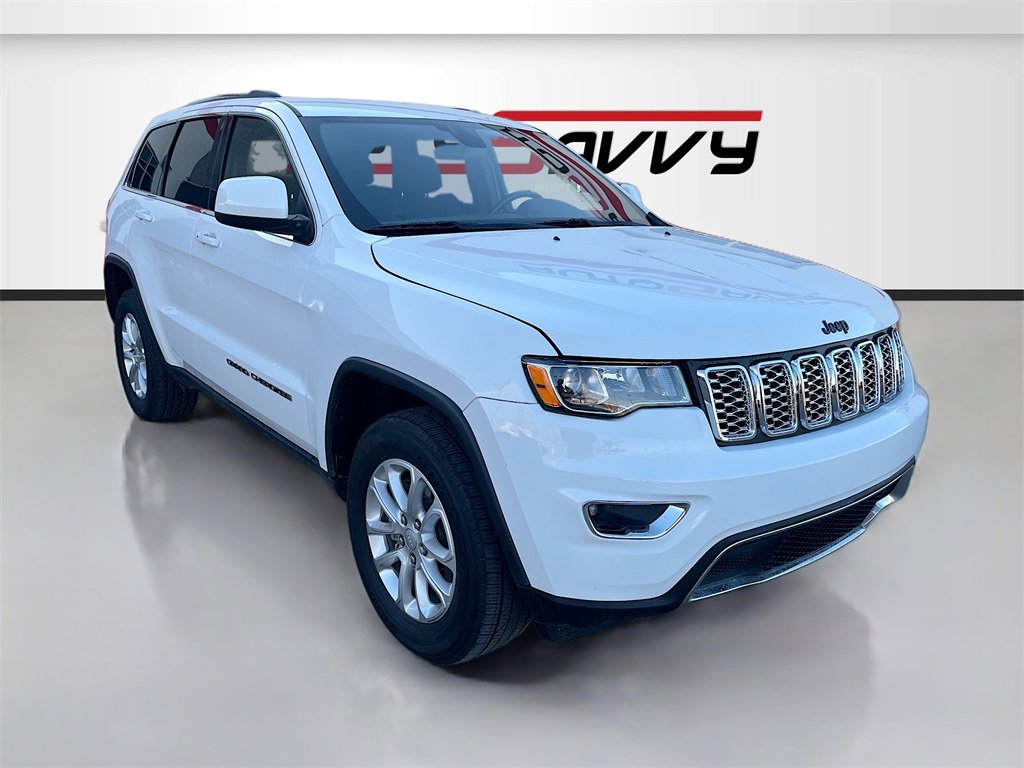 Used 2021 Jeep Grand Cherokee Laredo image 1