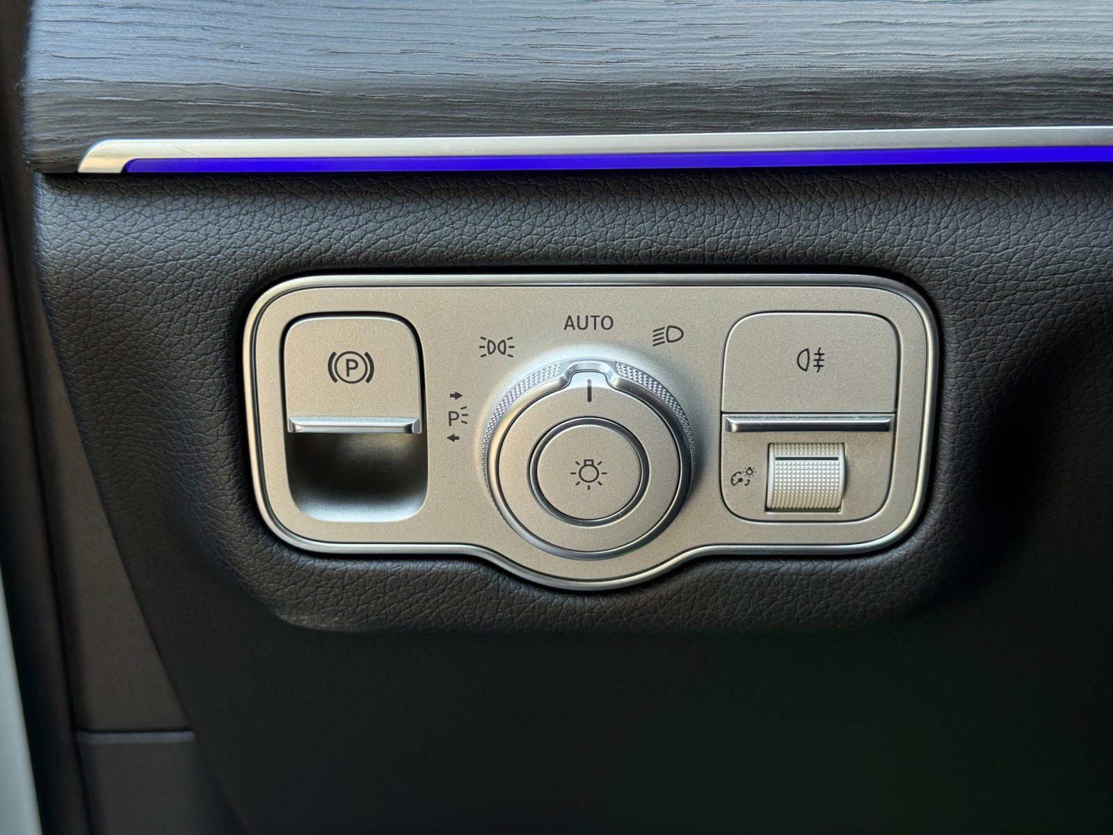 Used 2023 Mercedes-Benz GLS 580 4MATIC image 19