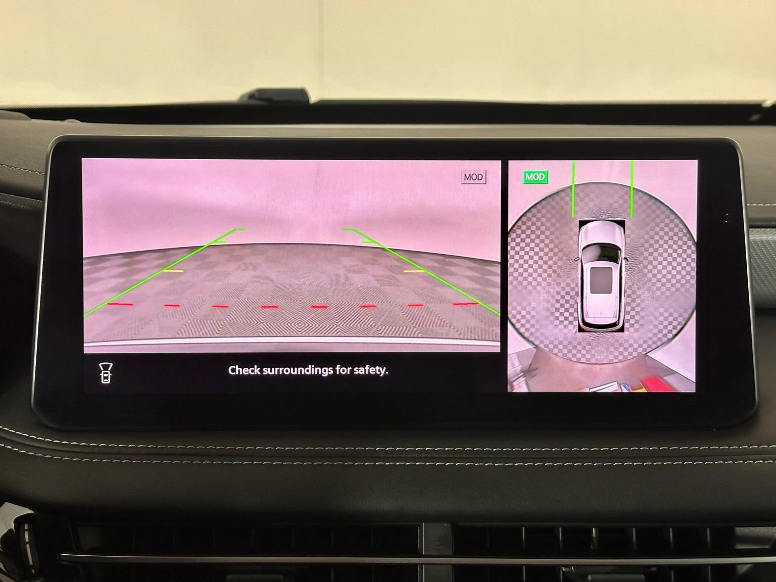 Used 2023 INFINITI QX60 Luxe w/ Cargo Package image 43