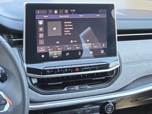 Used 2023 Jeep Compass Sport image 20