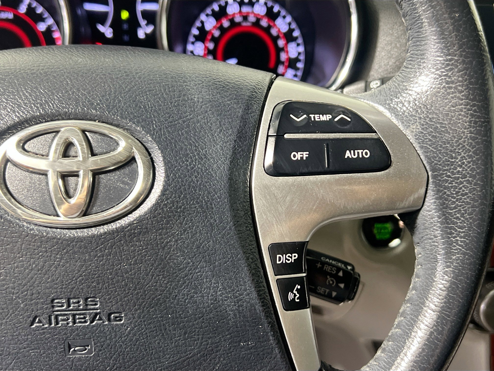 Used 2013 Toyota Highlander Limited image 19