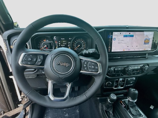 New 2026 Jeep Wrangler Unlimited Sahara AWD/4WD image 9