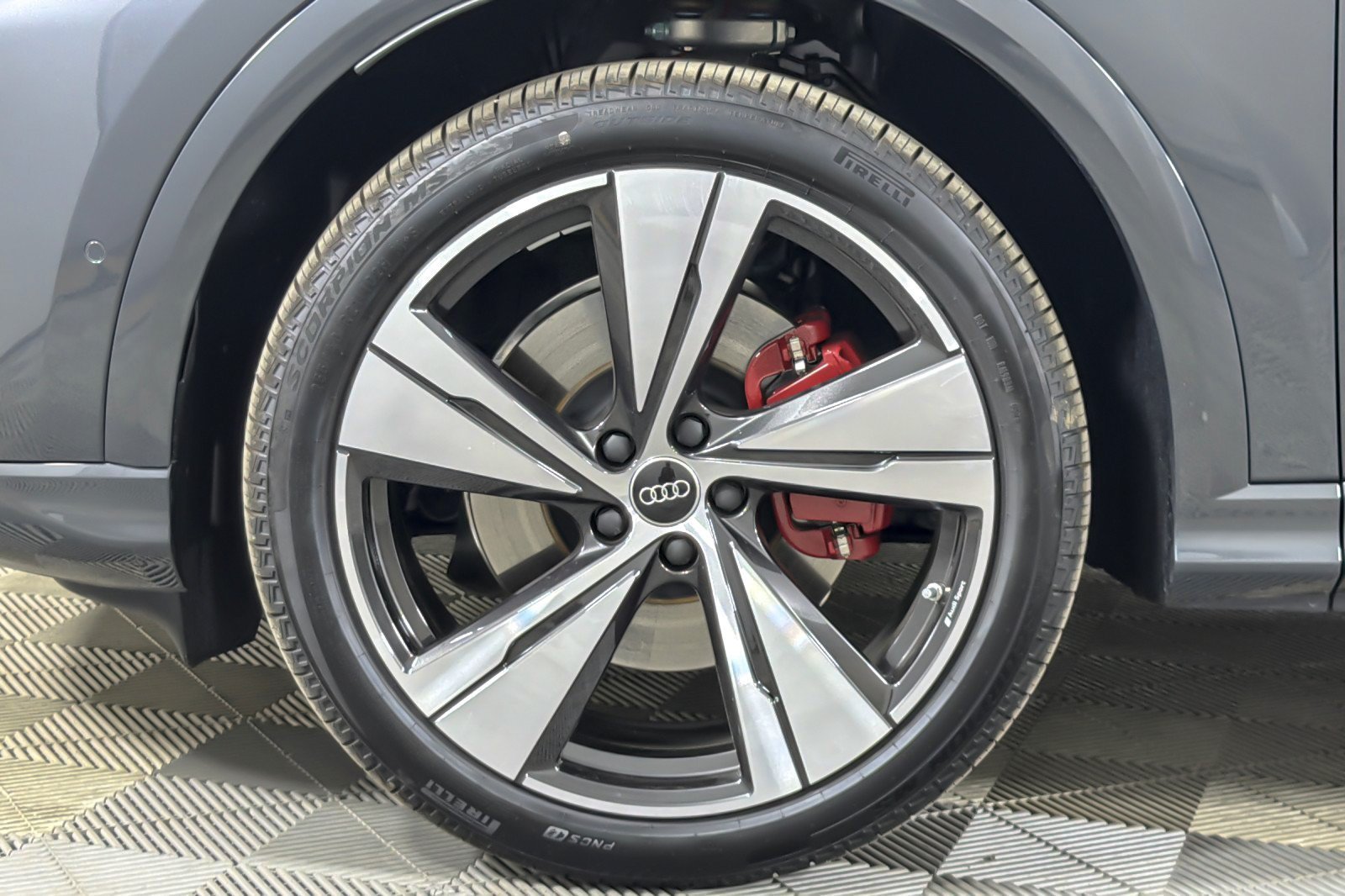 New 2026 Audi SQ5 Premium Plus AWD/4WD image 25