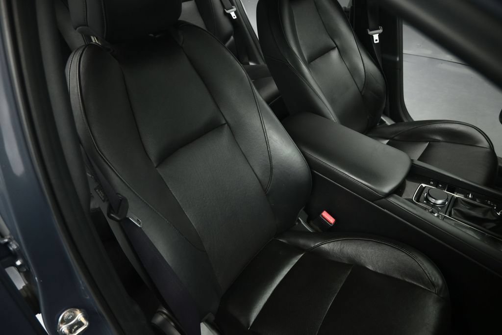 Used 2019 MAZDA MAZDA3 Hatchback w/ Premium Package FWD image 59