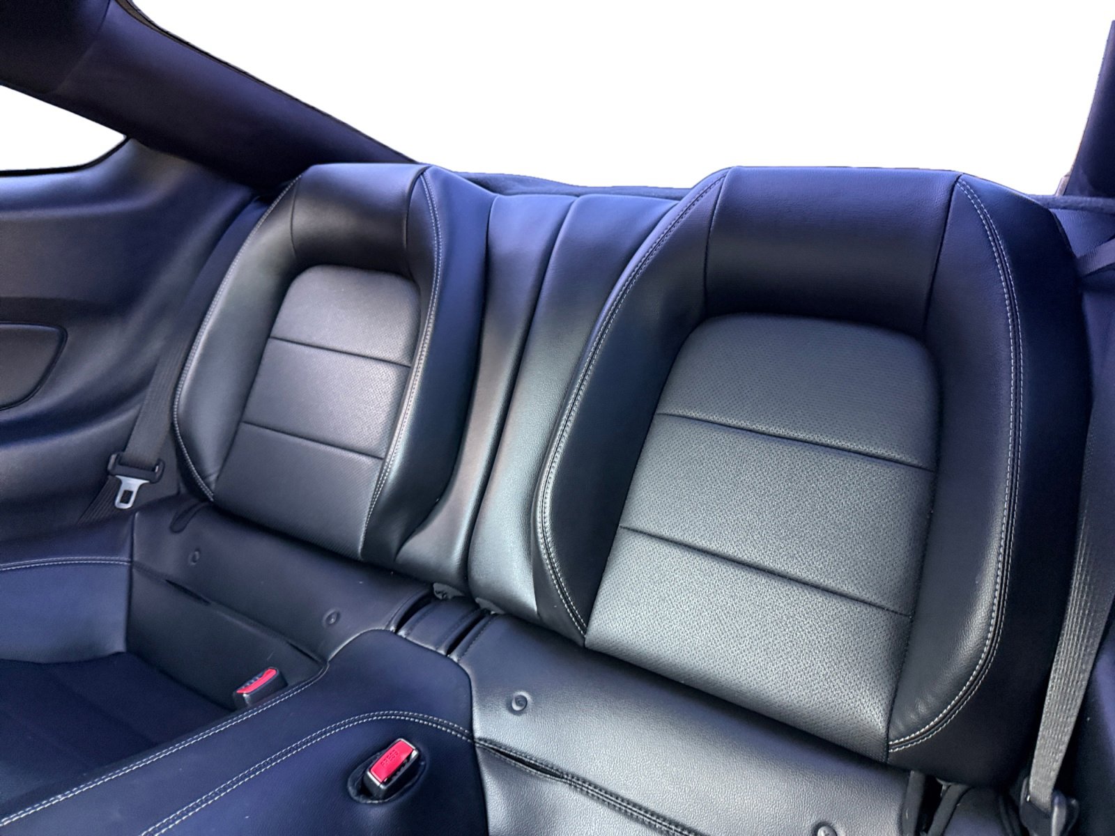 Used 2017 Ford Mustang Premium image 13