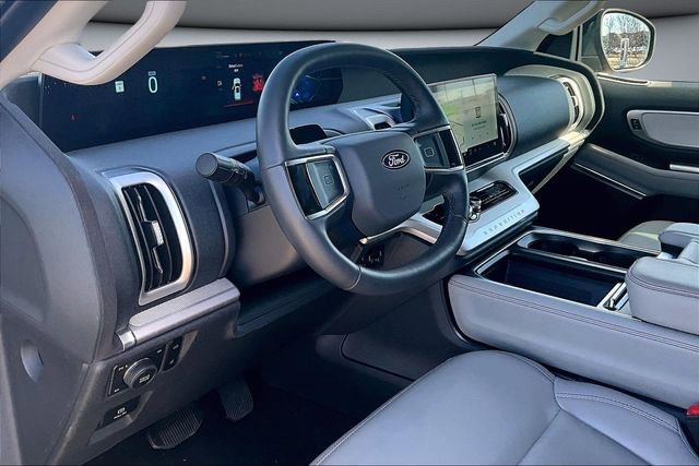 Used 2025 Ford Expedition Max Active image 17