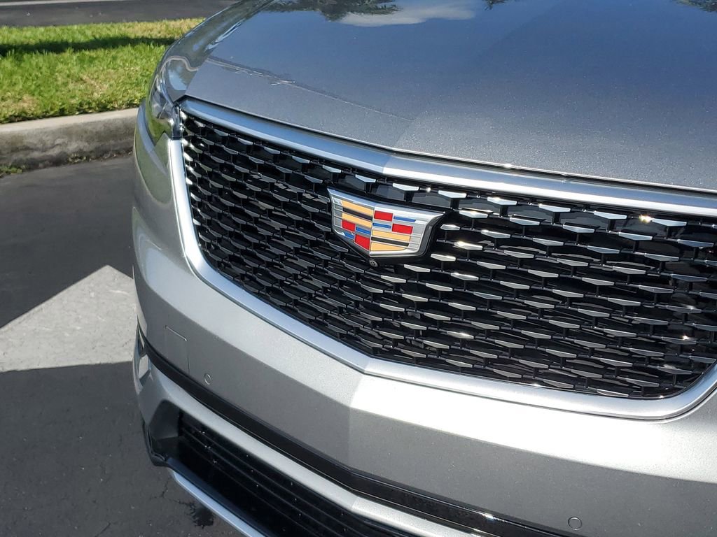 Used 2024 Cadillac XT6 Premium Luxury w/ Technology Package AWD/4WD image 8