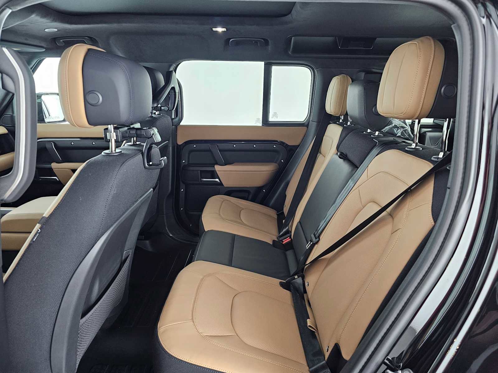 New 2026 Land Rover Defender 110 X image 16