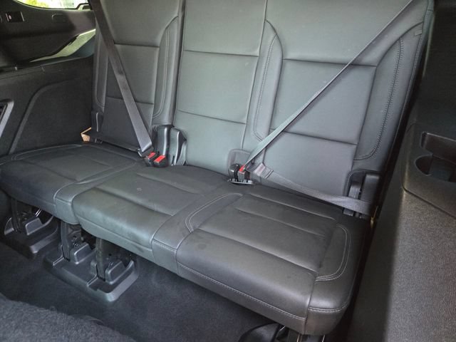 Certified 2022 Chevrolet Tahoe Z71 w/ Luxury Package AWD/4WD image 11