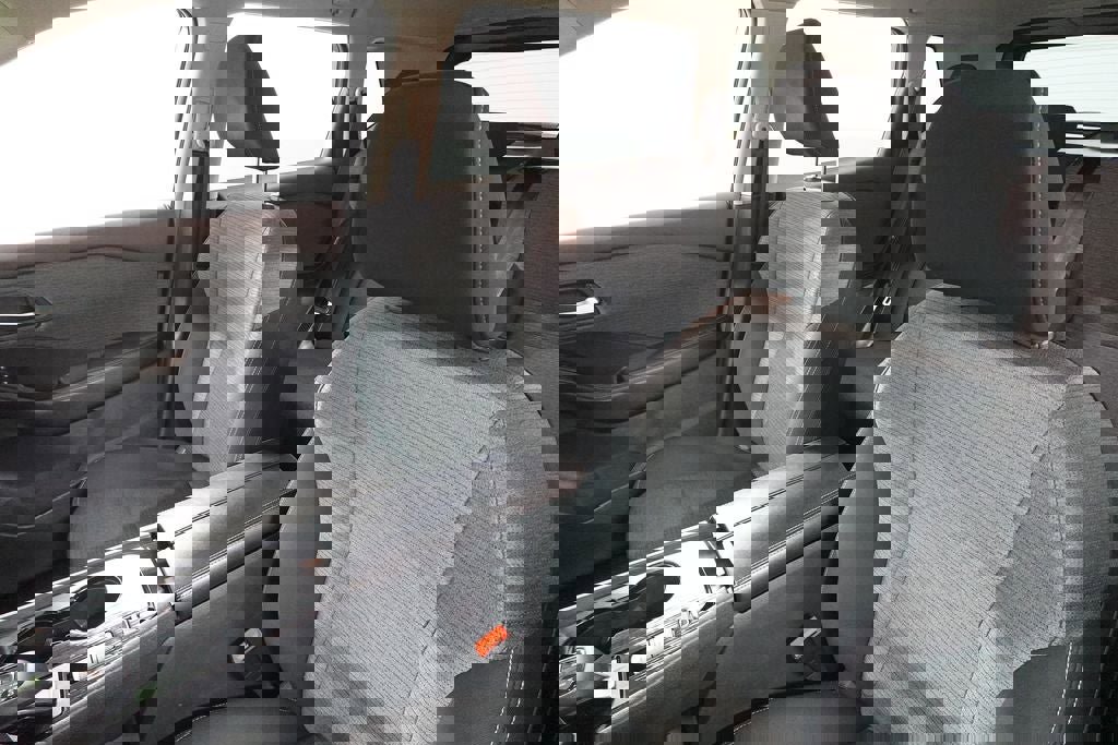 Used 2023 Nissan Rogue SV image 12