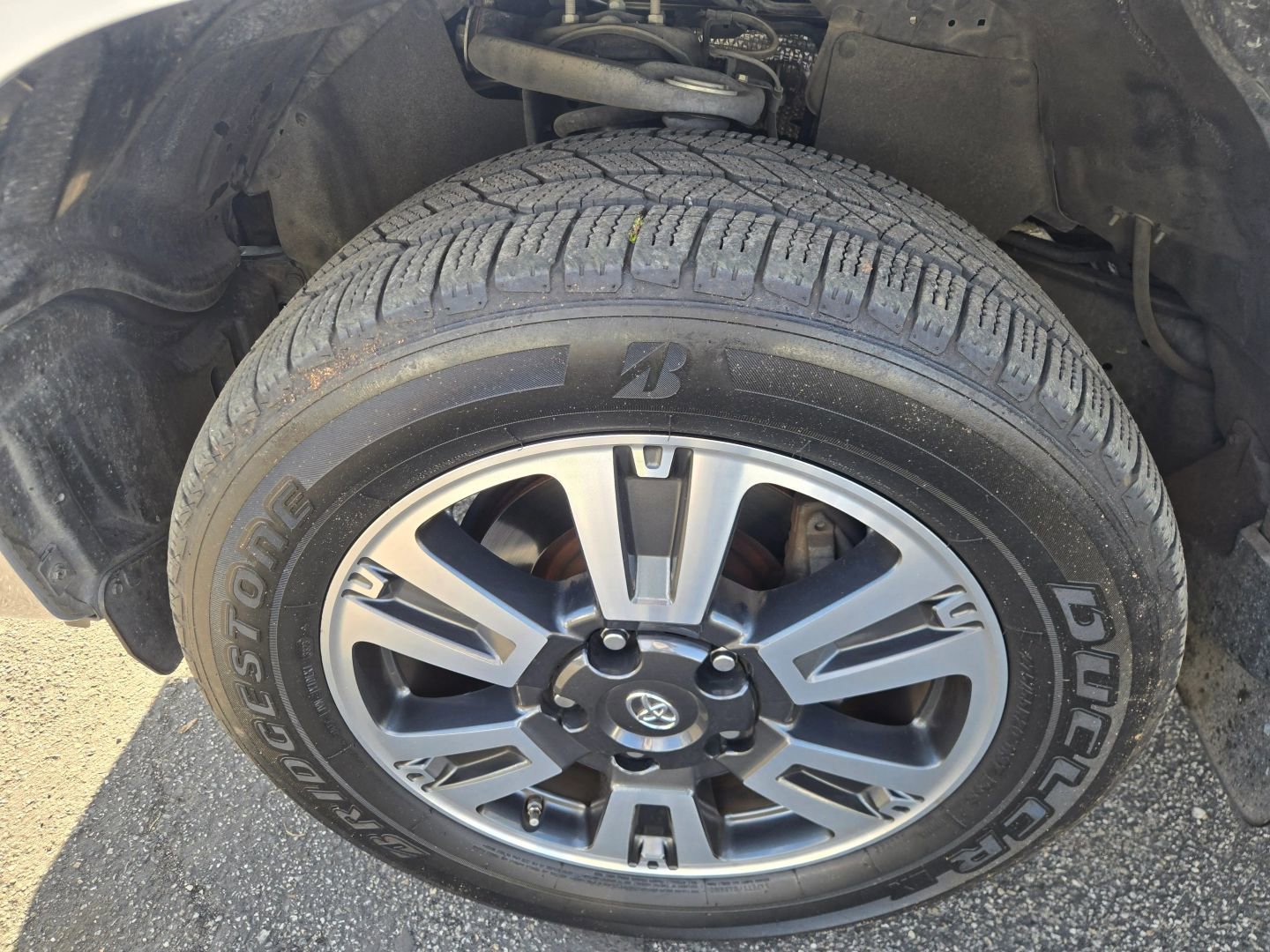 Used 2017 Toyota Tundra SR5 image 29