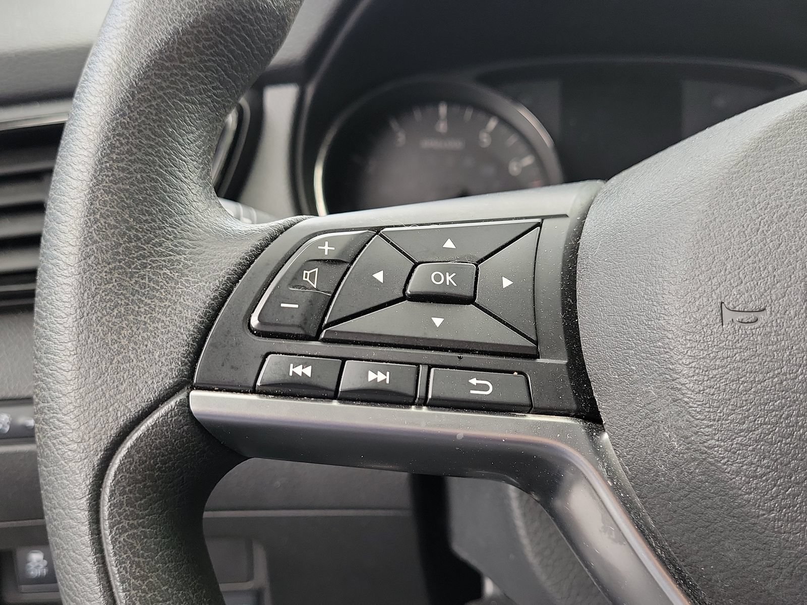 Used 2021 Nissan Rogue Sport S FWD image 15