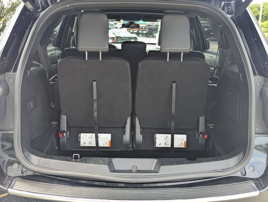 Used 2018 Ford Explorer XLT w/ Equipment Group 202A FWD image 25
