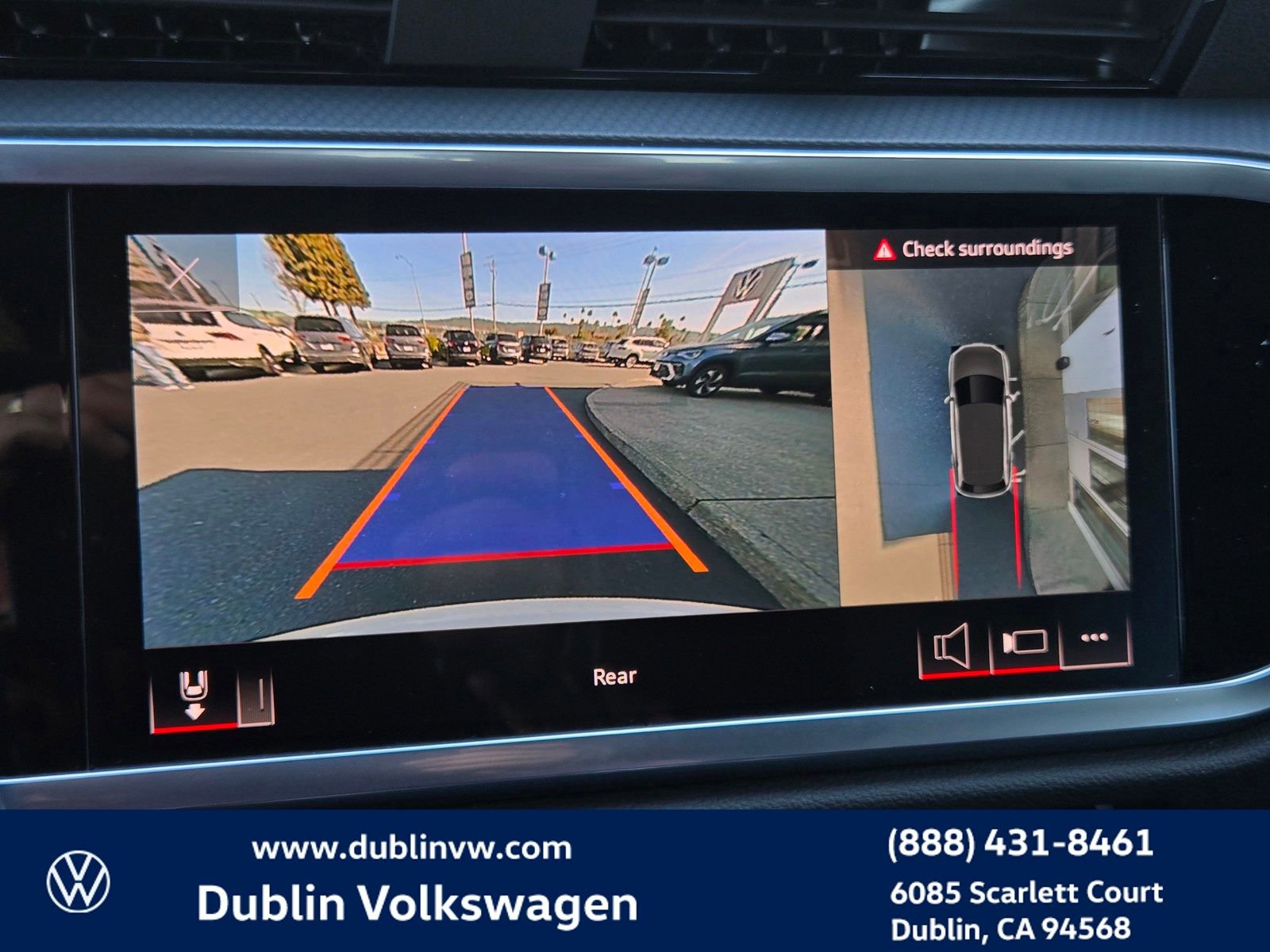 Used 2023 Audi Q3 2.0T Premium Plus w/ Premium Plus Package image 16