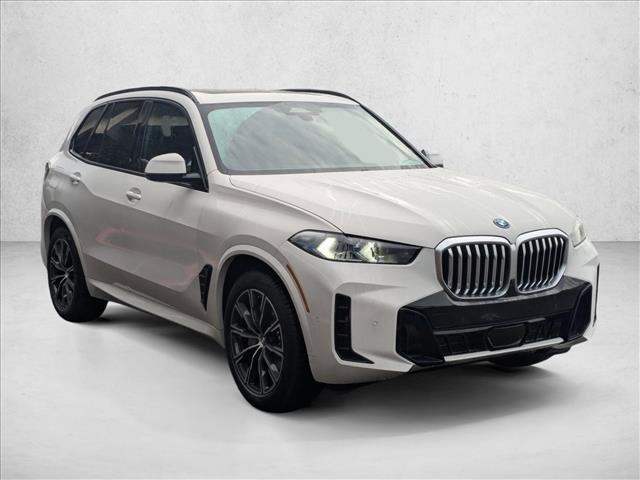New 2026 BMW X5 xDrive50e w/ M Sport Package image 6