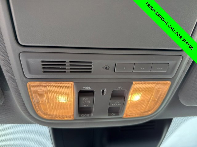 Used 2020 Honda CR-V Touring image 30