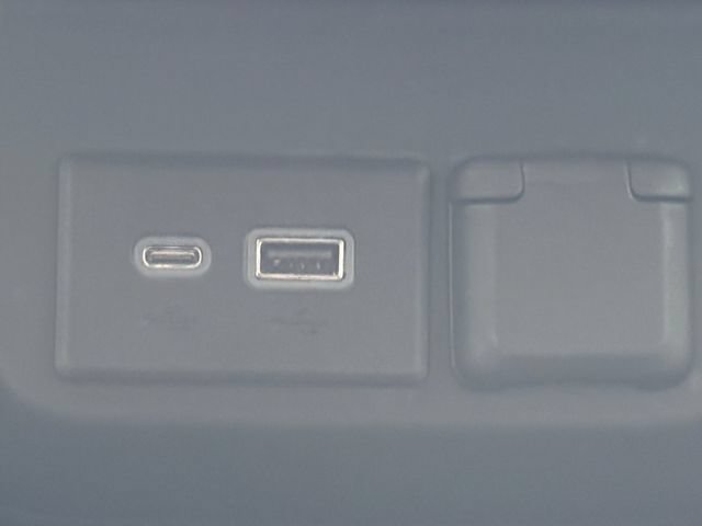 Used 2020 GMC Sierra 1500 SLT AWD/4WD image 7