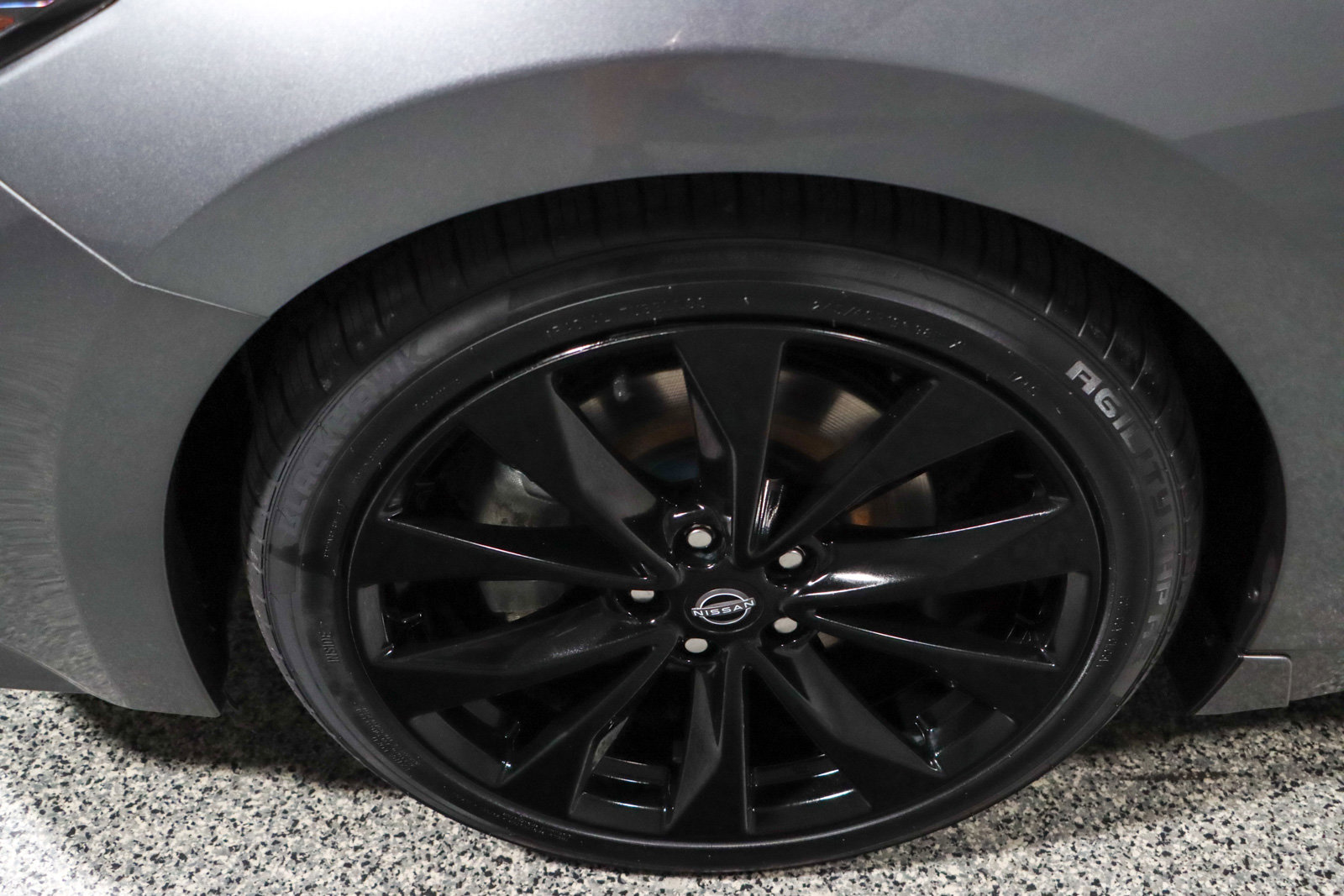 Used 2023 Nissan Maxima SR w/ Sport Mat Group FWD image 11