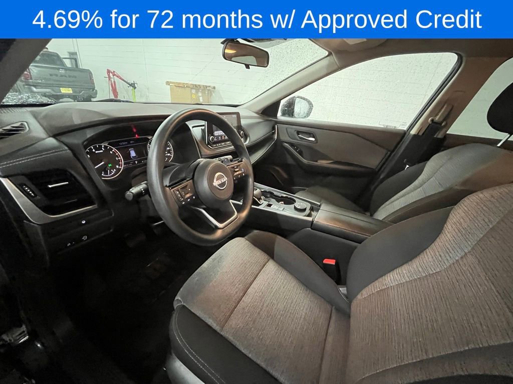 Used 2023 Nissan Rogue SV image 19
