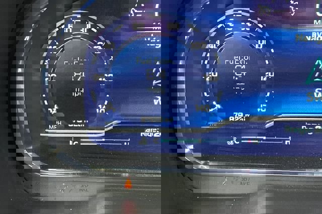 Used 2023 Chevrolet Suburban Premier RWD image 29