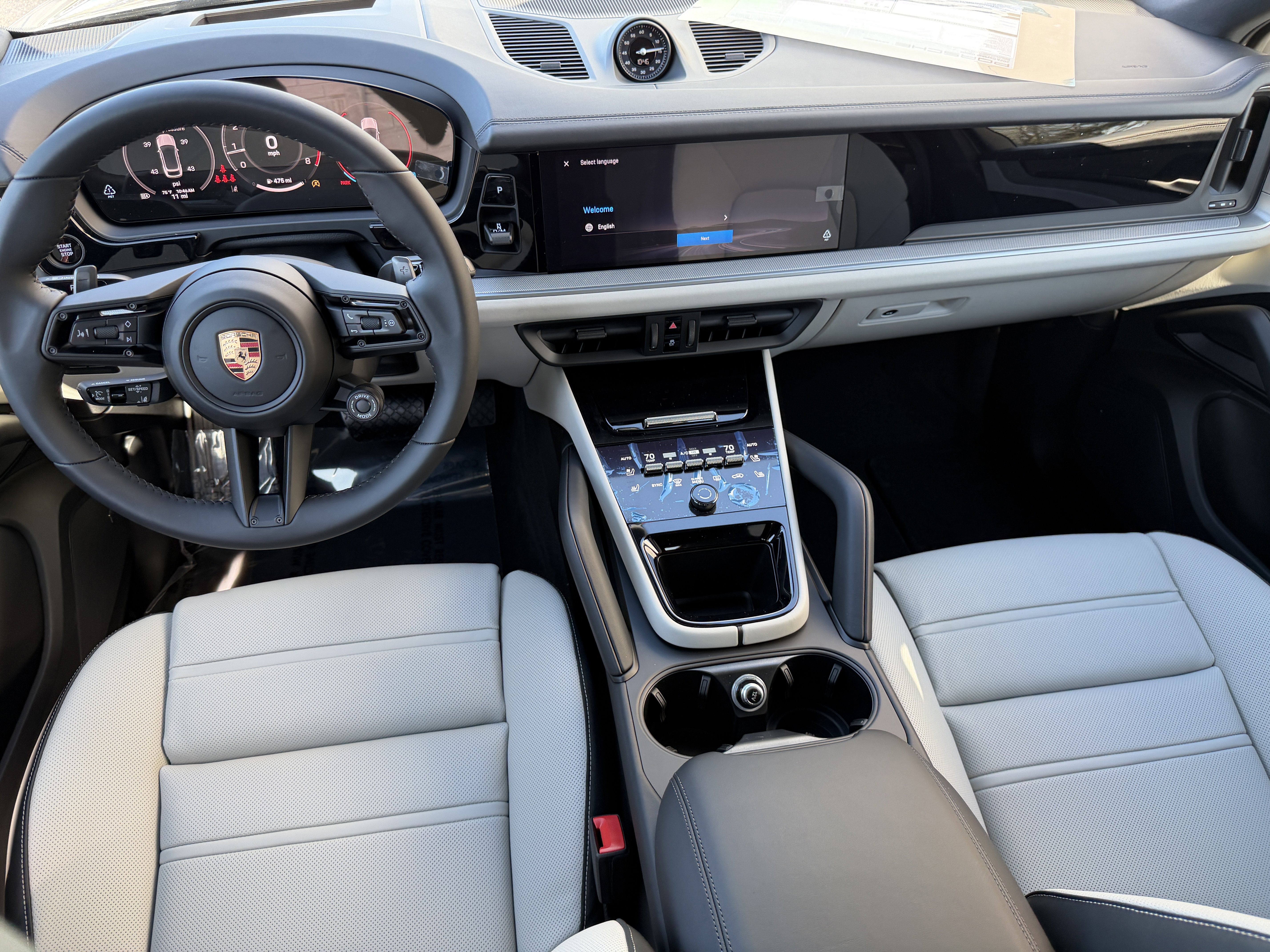 New 2026 Porsche Cayenne Coupe image 17