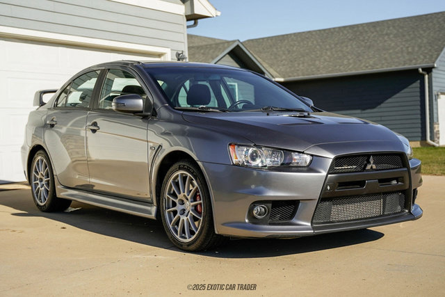 Used 2015 Mitsubishi Lancer Evolution GSR image 12