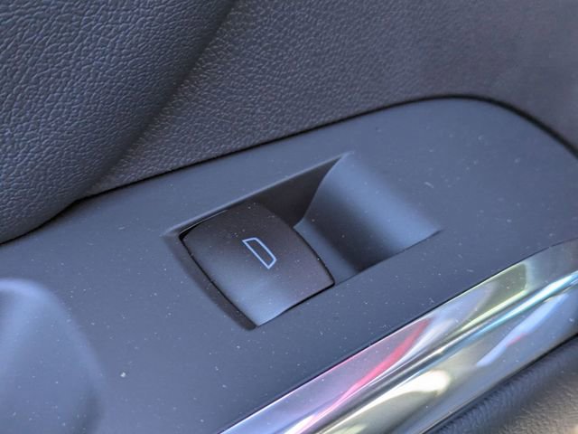 New 2026 Chevrolet Traverse LT w/ LPO, Floor Liner Package image 24