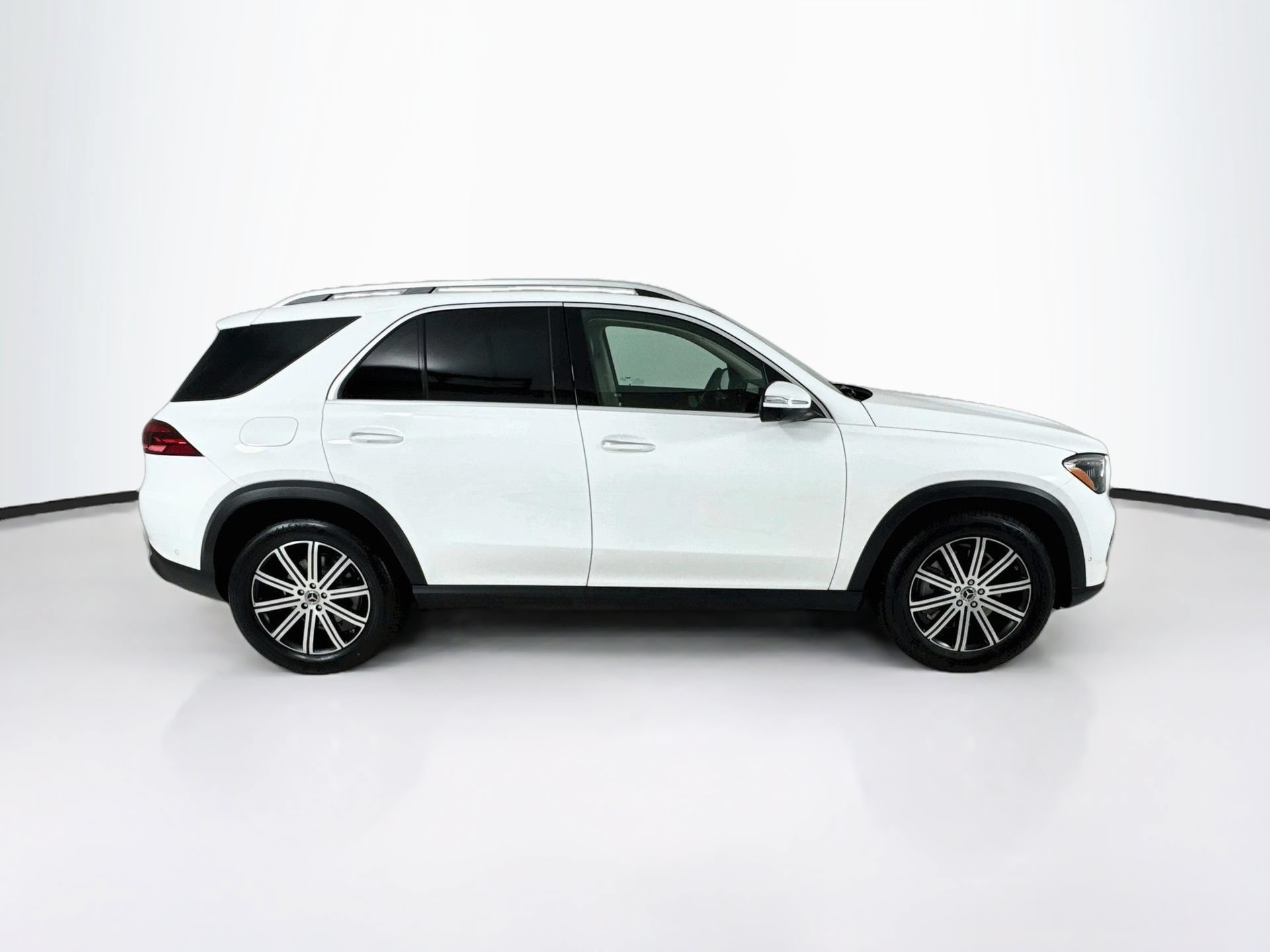 New 2026 Mercedes-Benz GLE 450e 4MATIC image 9