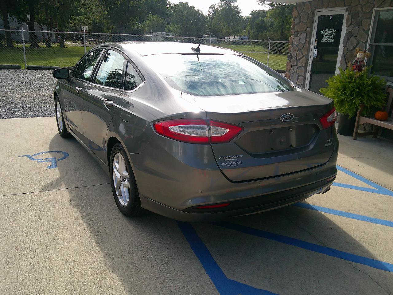 Used 2013 Ford Fusion SE image 18