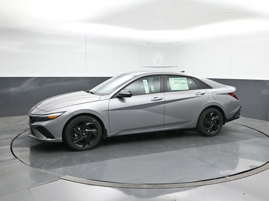 New 2026 Hyundai Elantra Sport image 2