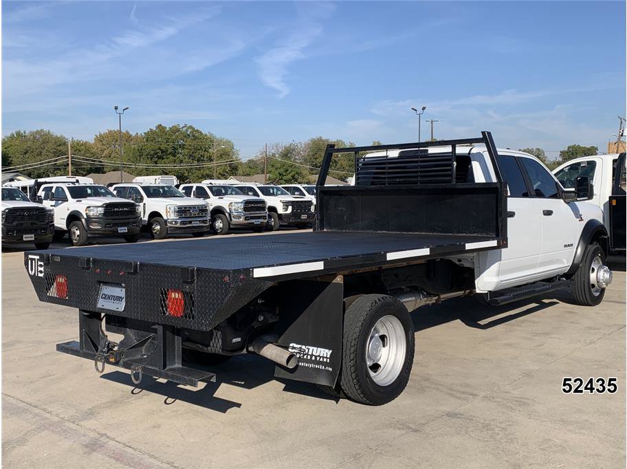 Used 2024 RAM 5500 SLT w/ Quick Order Package 2YG SLT AWD/4WD image 2