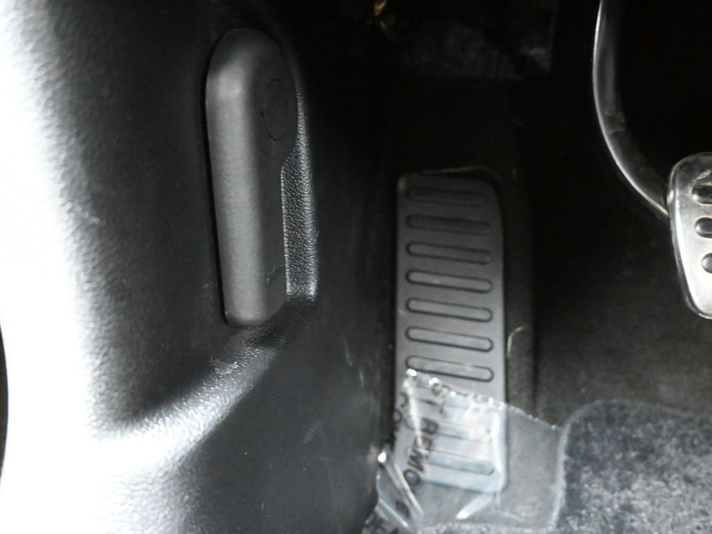 Used 2017 Ford Mustang Shelby GT350R w/ GT350R Equipment Group 920A image 22