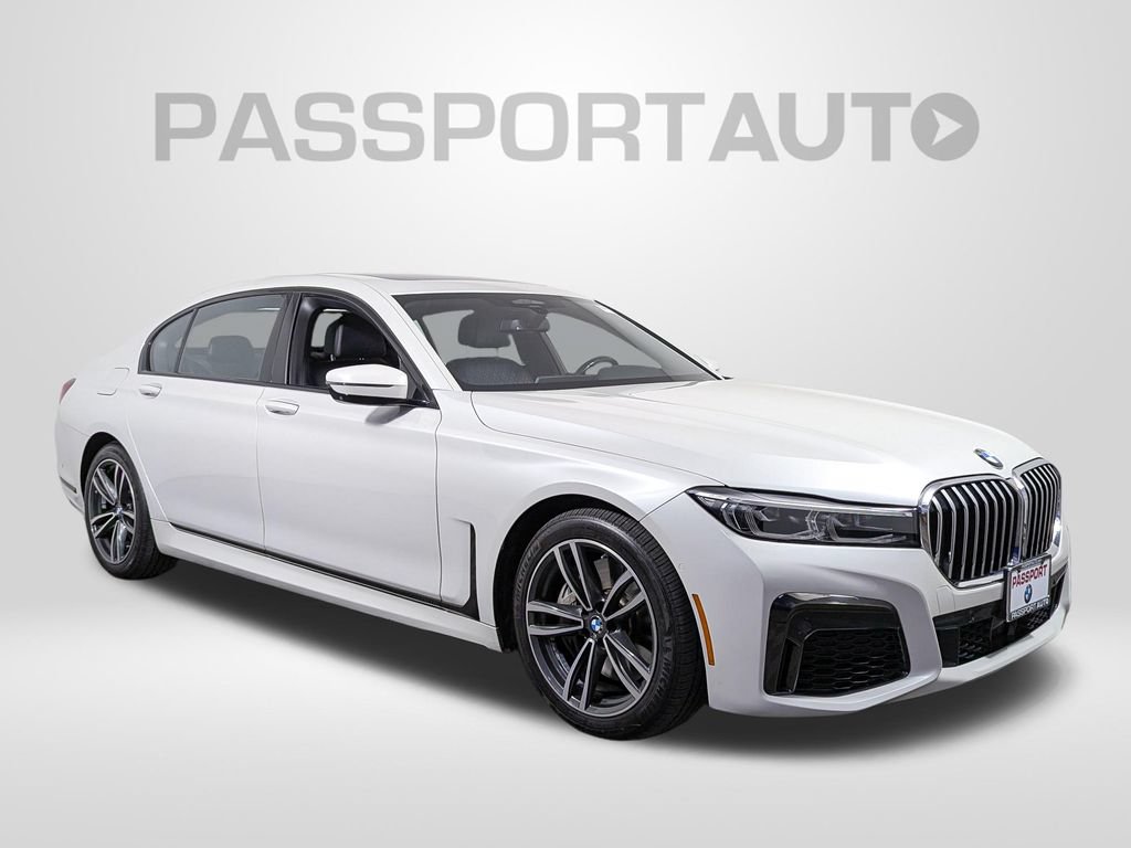 Used 2022 BMW 750i xDrive w/ M Sport Package AWD/4WD image 11