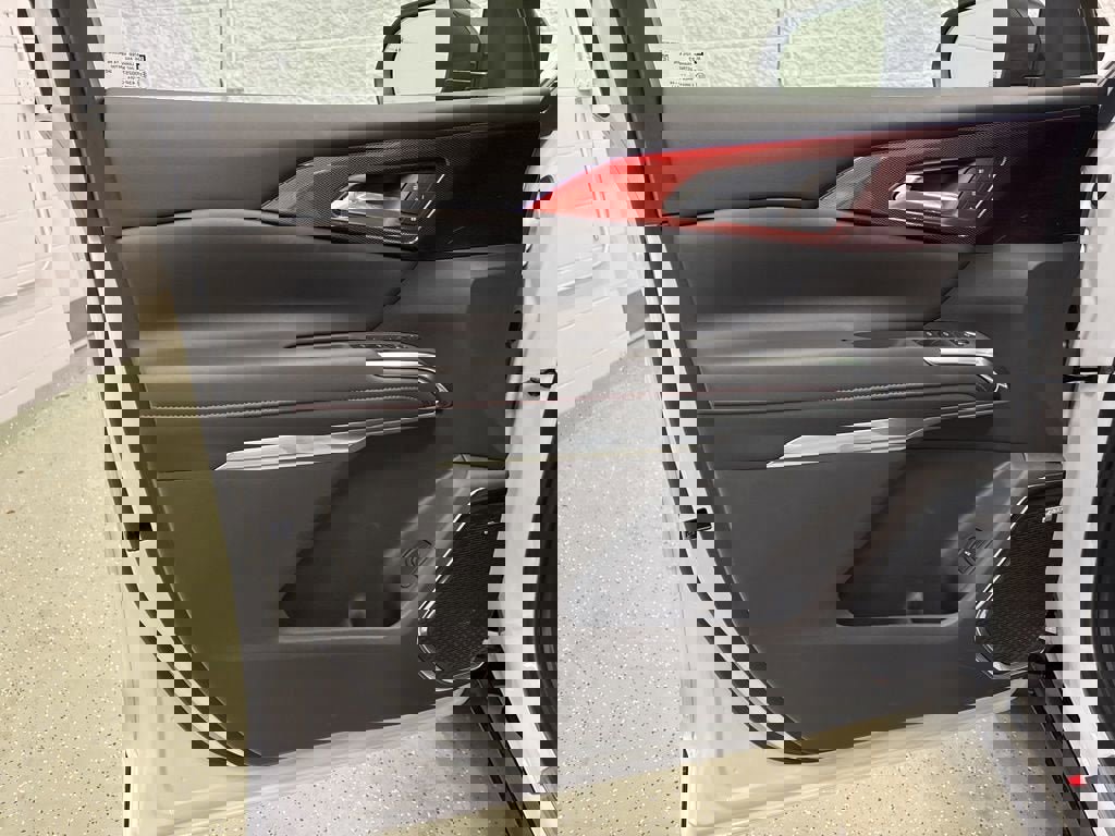 New 2026 Chevrolet Traverse RS AWD/4WD image 14