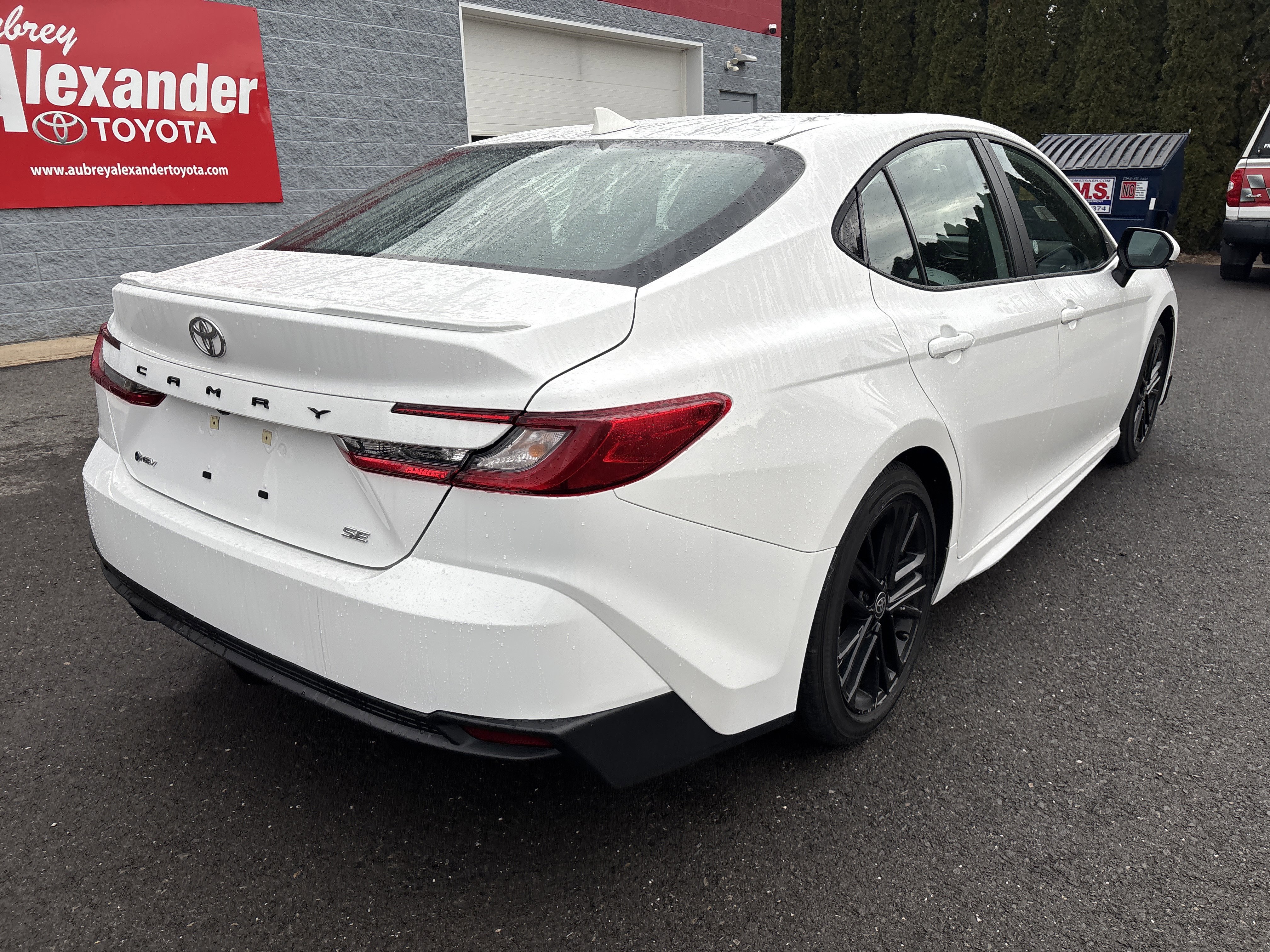 Certified 2025 Toyota Camry SE image 3