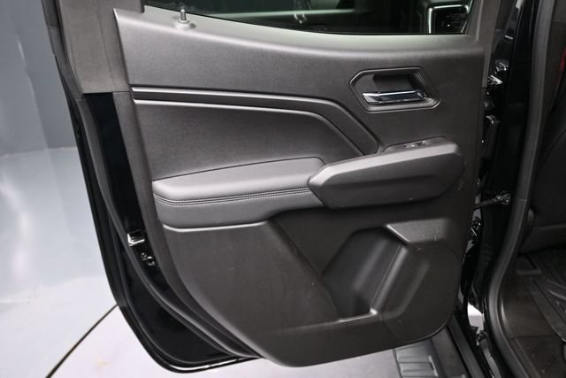 Used 2024 GMC Canyon Elevation w/ Elevation Premium Package RWD image 17