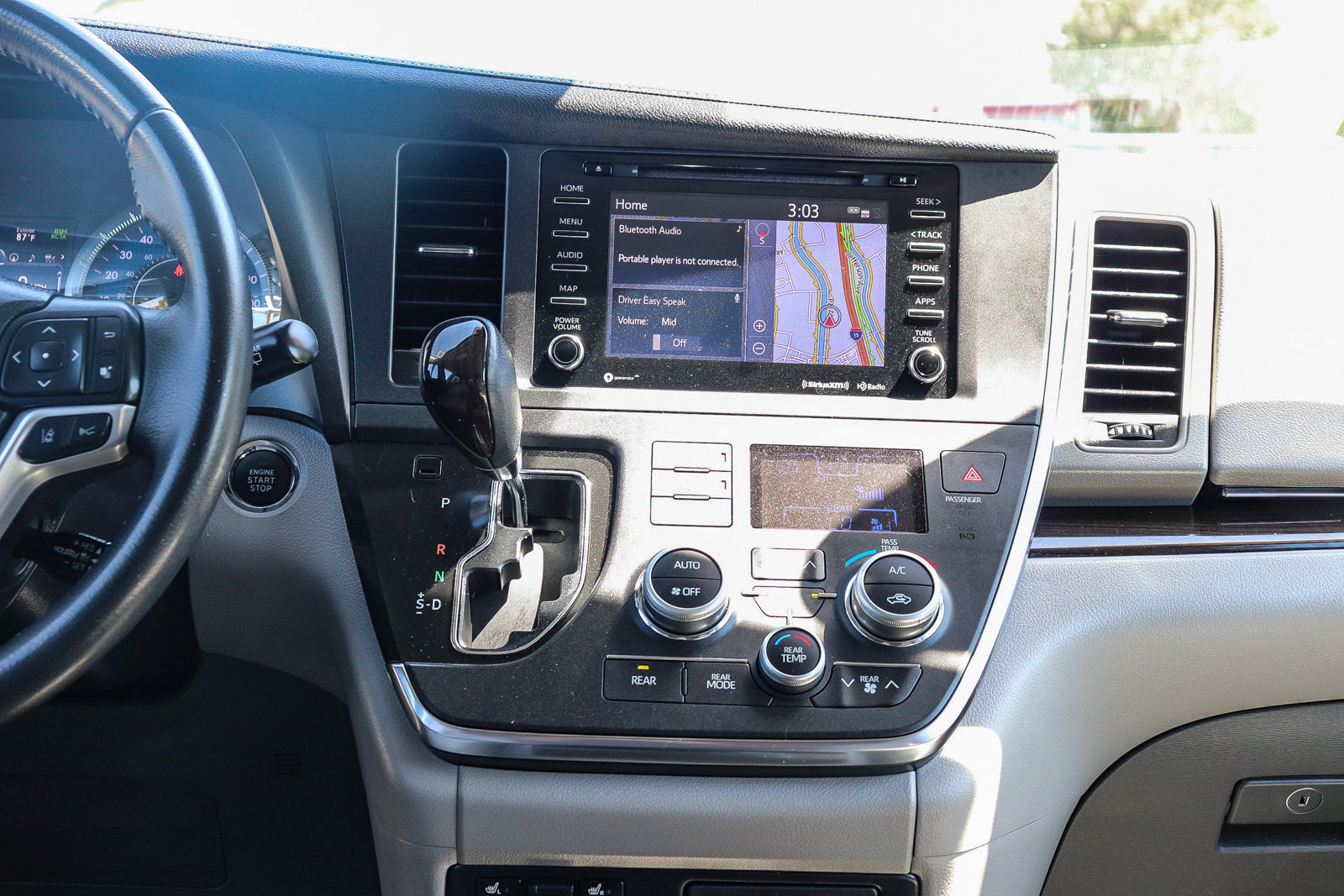 Certified 2019 Toyota Sienna XLE w/ XLE Navigation Package FWD image 16