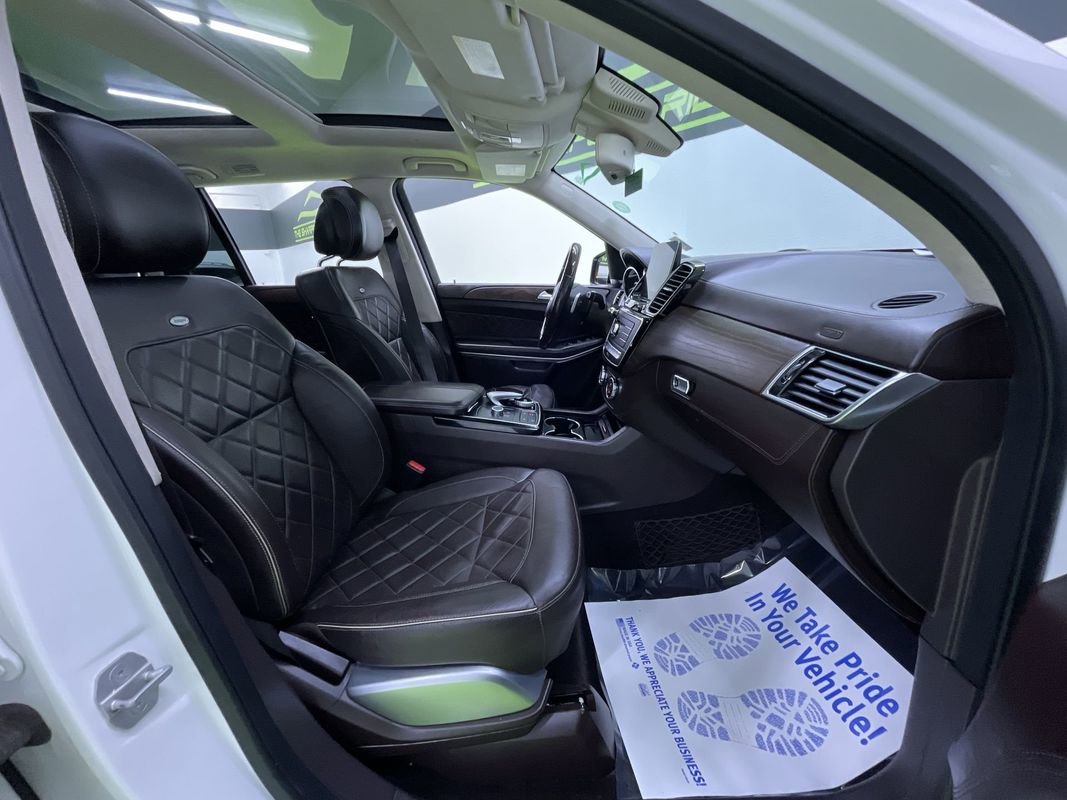 Used 2018 Mercedes-Benz GLS 550 4MATIC image 30