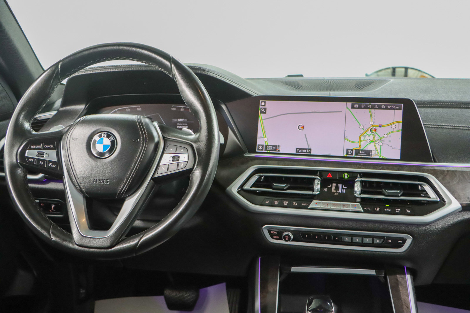 Used 2022 BMW X5 sDrive40i w/ Parking Assistance Package image 17