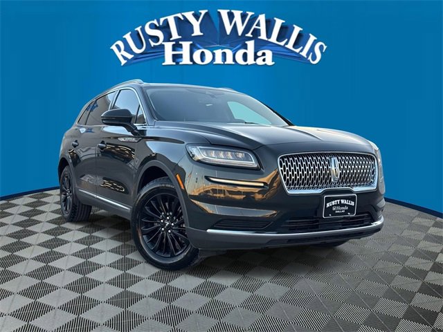 Used 2022 Lincoln Nautilus Reserve image 1