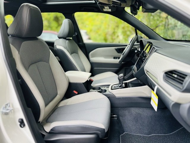 Used 2025 Subaru Forester Premium image 24