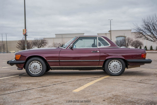 Used 1988 Mercedes-Benz 560 SL image 15