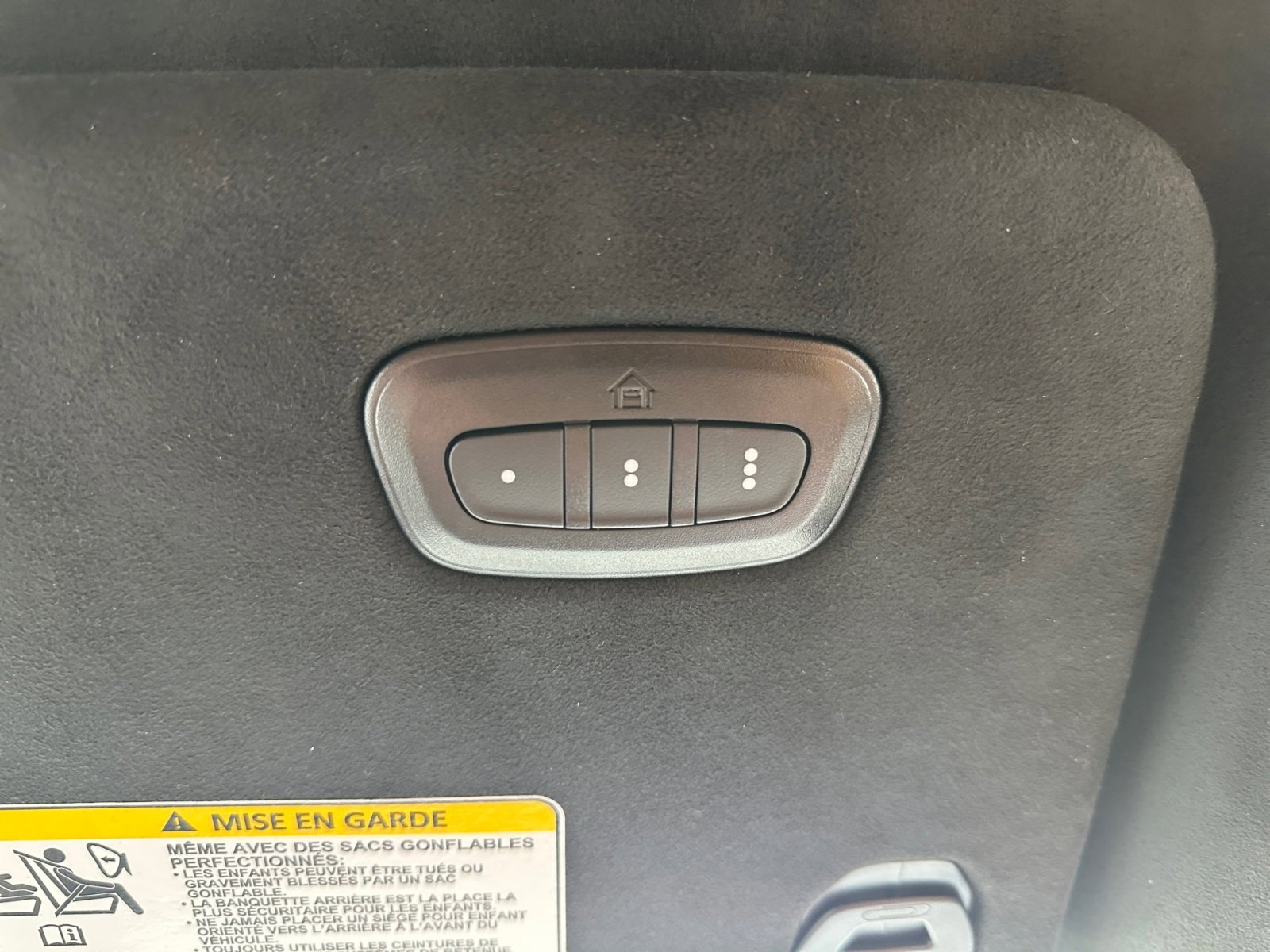 Used 2024 Jeep Grand Wagoneer L Series III w/ Rear Seat Video Group 1 image 39