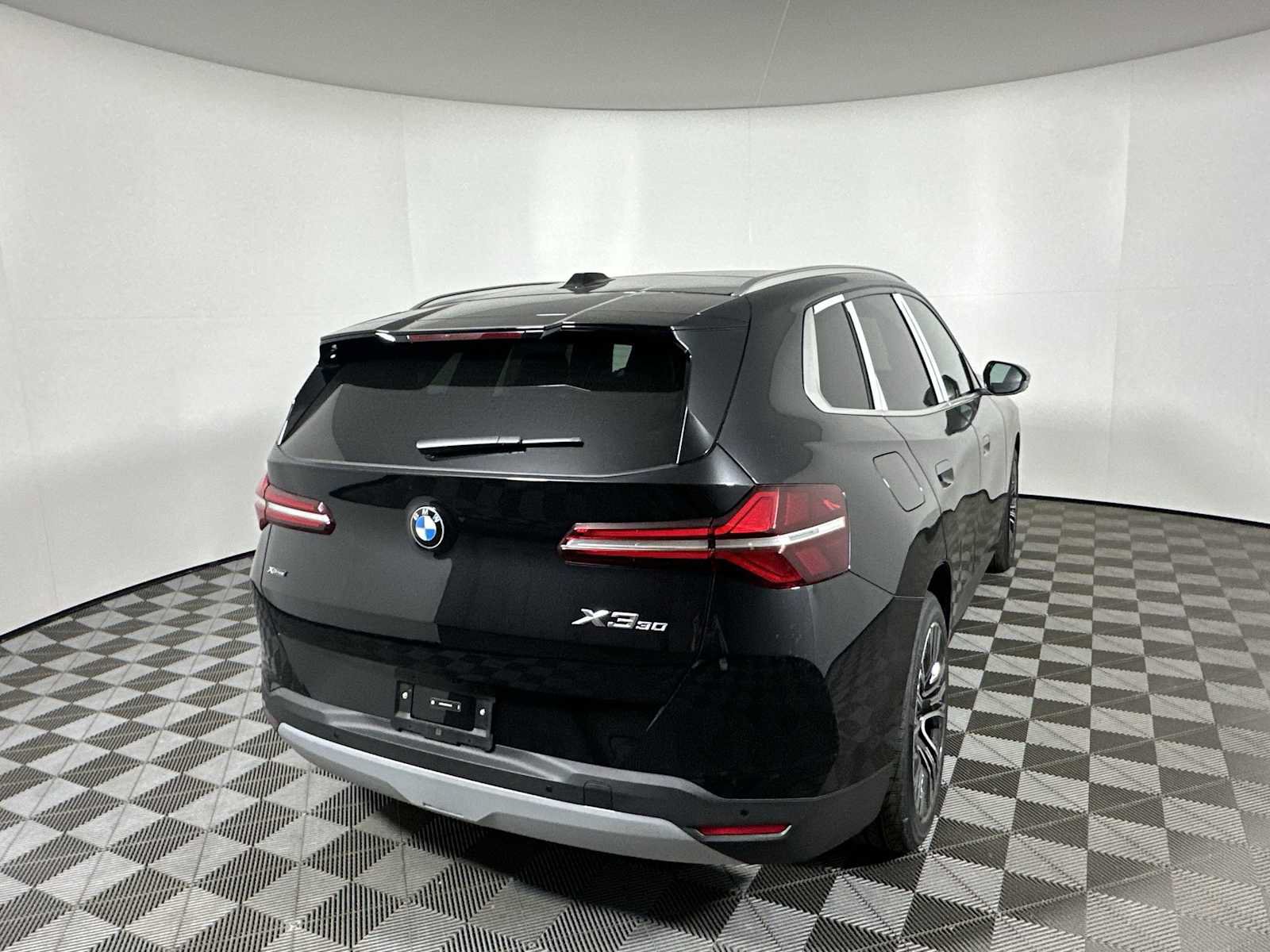 New 2025 BMW X3 xDrive30i w/ Premium Package AWD/4WD image 9