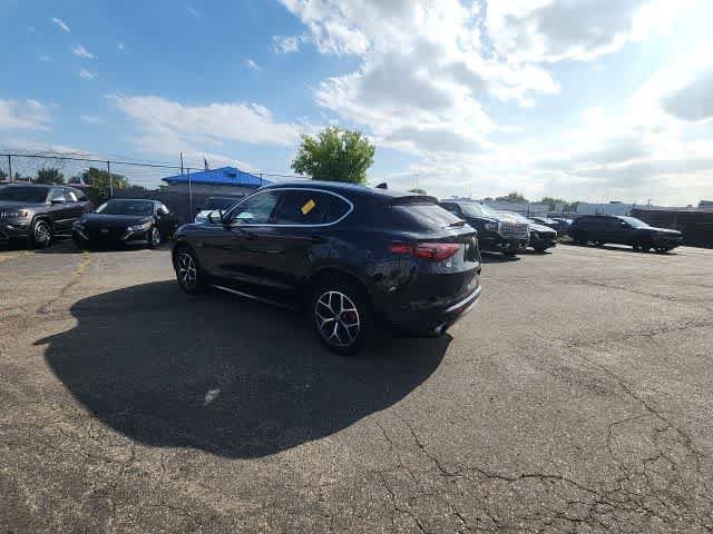 Used 2021 Alfa Romeo Stelvio Ti AWD/4WD image 19