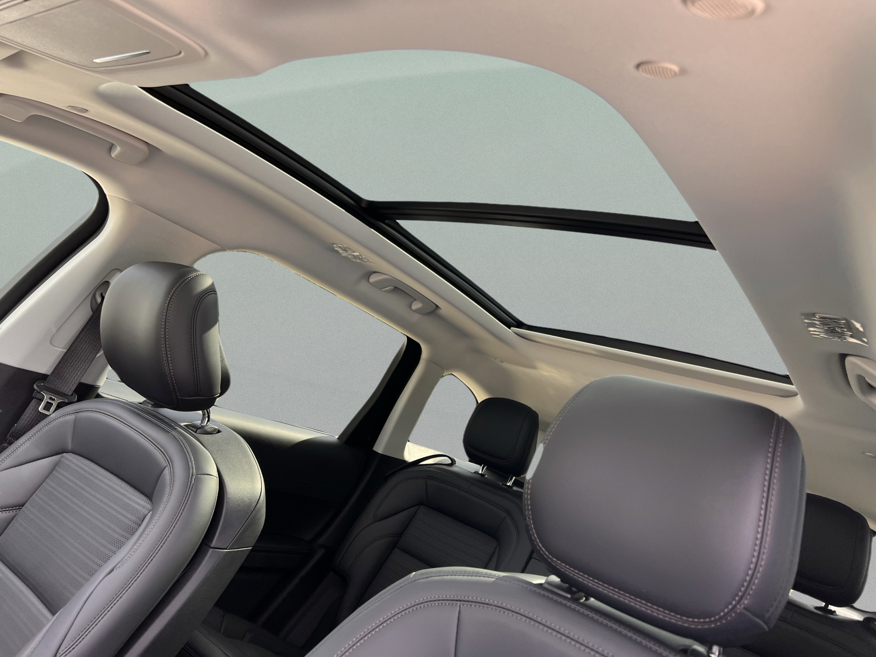 New 2026 Lincoln Nautilus Reserve AWD/4WD image 21