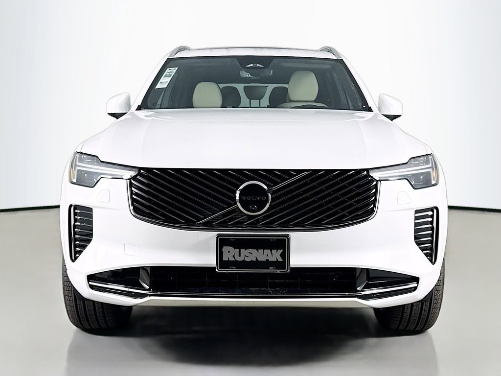 New 2026 Volvo XC90 B6 Plus w/ Protection Package image 2