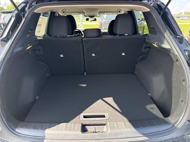 New 2026 Nissan Kicks SV image 10